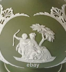 Vase Wedgwood Jasper antique vert et blanc à trempage jasperware