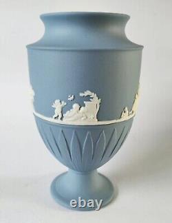 Vase Wedgwood en jaspe bleu mère et enfant