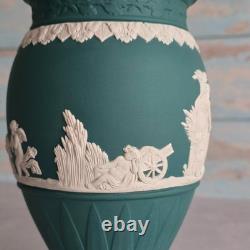 Vase Wedgwood vert sapin Jasperware 1re qualité excellent