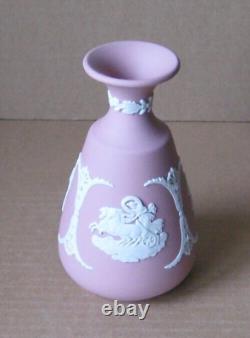 Vase à bouton en jaspe rose Wedgwood