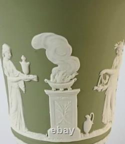 Vase à pied Arcadian vert en jasperware Wedgwood