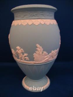 Vase à pied en jaspe Wedgwood turquoise foncé de 8 pouces 1ère qualité