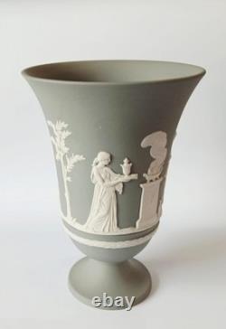 Vase à pied en jaspe gris Wedgwood