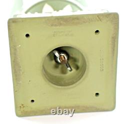 Vase à trophée sur piédestal en jaspe vert Wedgwood vintage Apollo Muses 1957