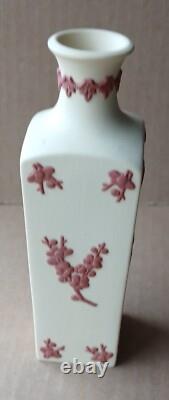 Vase bouteille en jaspe Wedgwood jaune et terre cuite Prunus