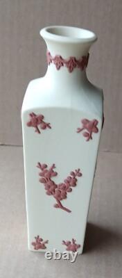 Vase bouteille en jaspe Wedgwood jaune et terre cuite Prunus