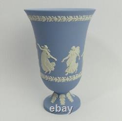 Vase dansant Wedgwood Blue Jasper Ware de 1997