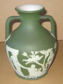 Vase de Portland 7 en faïence jaspe verte de Wedgwood