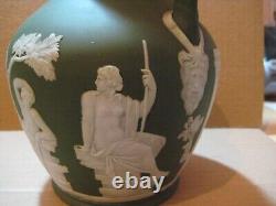 Vase de Portland 7 en faïence jaspe verte de Wedgwood