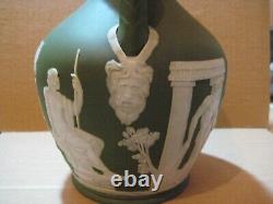 Vase de Portland 7 en faïence jaspe verte de Wedgwood