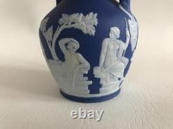 Vase dip PORTLAND 5 en jaspe bleu Wedgwood C1867