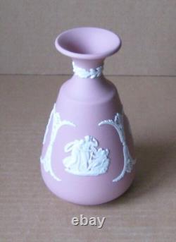 Vase en bouton de jaspe rose Wedgwood