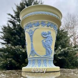 Vase en grès et jaspe bleu de Wedgwood de l'époque victorienne précoce numéro 384