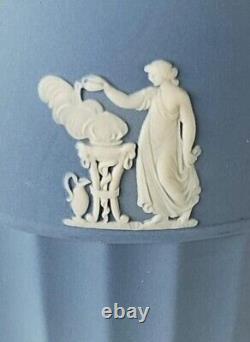 Vase en jaspe Wedgwood bleu de 10 pouces