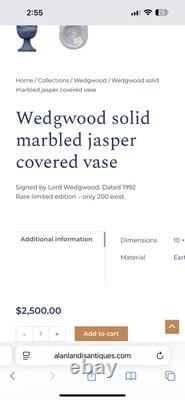 Vase en jaspe Wedgwood marbré solide, urne avec couvercle tricolore bleue, rare, signée