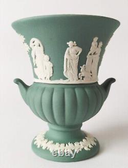 Vase en jaspe Wedgwood vert sarcelle style grec