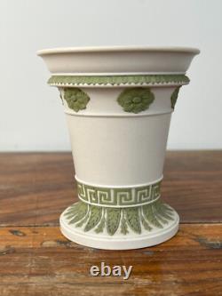 Vase en jaspe avec glaçage en éclaboussure vert sur blanc Wedgwood 1810-1820