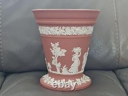 Vase en jaspe terracotta Wedgwood