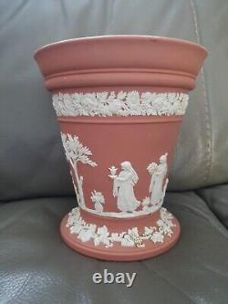 Vase en jaspe terracotta Wedgwood