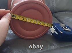 Vase en jaspe terracotta Wedgwood