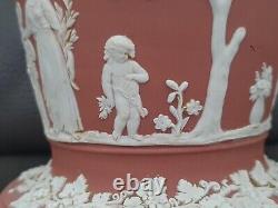 Vase en jaspe terracotta Wedgwood
