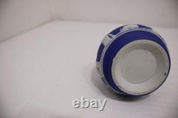 Vase en jasperware Wedgwood bleu cobalt victorien 1884