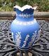 Vase En Porcelaine Wedgwood Blue Jasperware Antique Avec Décoration Florale Art Nouveau
