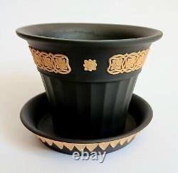 Vase et plateau en jaspe noir et canne de Wedgwood - Collection de bibliothèque Opus