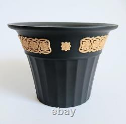 Vase et plateau en jaspe noir et canne de Wedgwood - Collection de bibliothèque Opus