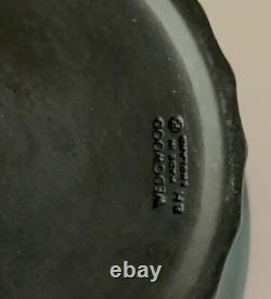 Vase et plateau en jaspe noir et canne de Wedgwood - Collection de bibliothèque Opus