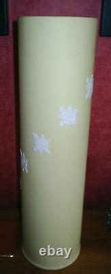 Vase géant en jaspe jaune Wedgwood