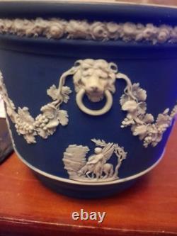 Vase/jardinière en jasperware Wedgwood d’environ 1891