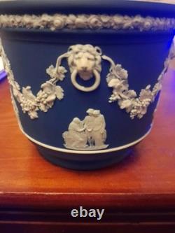 Vase/jardinière en jasperware Wedgwood d’environ 1891