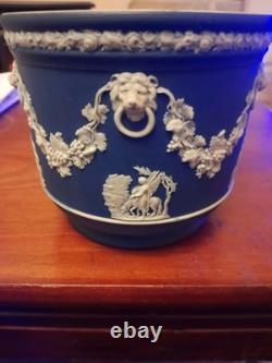 Vase/jardinière en jasperware Wedgwood d’environ 1891