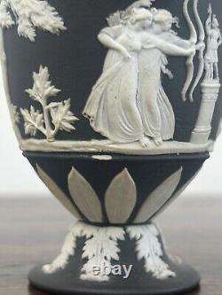 Vase miniature de trophée en jaspe noir Wedgwood urne vase Wegwood