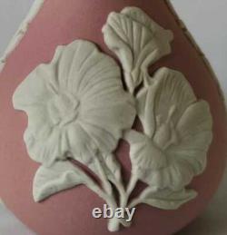 Vase miniature en jaspe rose Wedgwood, rose du désert Sturt d'Australie