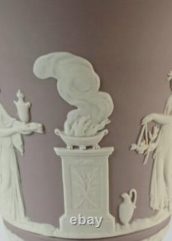 Vase sur pied en jasper lilas Wedgwood