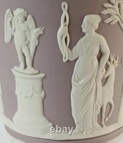 Vase sur pied en jasper lilas Wedgwood