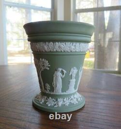 Vase trompette vintage en jaspe Wedgewood couleur sauge/céladon