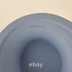 Vase vintage en jaspe bleu Wedgwood décoré de figures, hauteur 17,3 cm