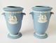 Vases Wedgwood En Jaspe Bleu Avec Les Muses Arrosant P&eacute;gase, Jasperware