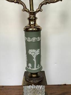Vintage 34 Vert Wedgwood Jasperware Cristal Laiton Classique Lampe De Table De Style