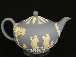 Vintage Années 1950 Blue Jasperware Wedgwood Teapot, Creamer - Sucre Couvert