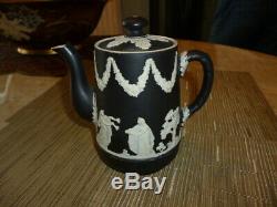 Vintage Noir Jasperware Wedgwood Petit Teapot Avec Couvercle