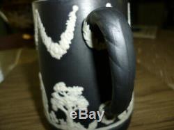 Vintage Noir Jasperware Wedgwood Petit Teapot Avec Couvercle