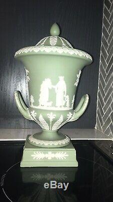 Vintage Wedgewood Jasperware Grand Vase / Urne Avec Couvercle. Condition Parfaite