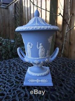Vintage Wedgwood Pale Blue Jasperware Grande Urne À Couvercle C1970