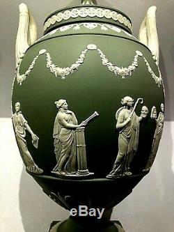 Vintage Wedgwood Vert Sauge (solide) Vase (1316) Muses Jasperware 12,75 Nouveau