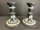 Vtg 19e C. Wedgwood Noir Jasperware 5 Scènes Classiques Candlestick Set Of 2