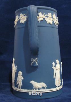 Wedgwood 7 1/2 Siècle Jasperware Jug Ou Pichet